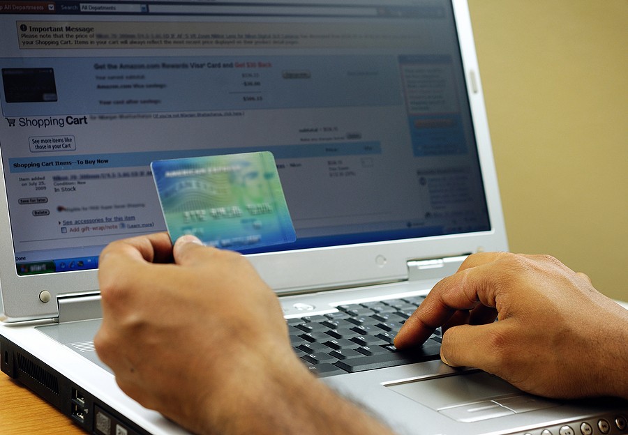 find e-commerce website through SEO